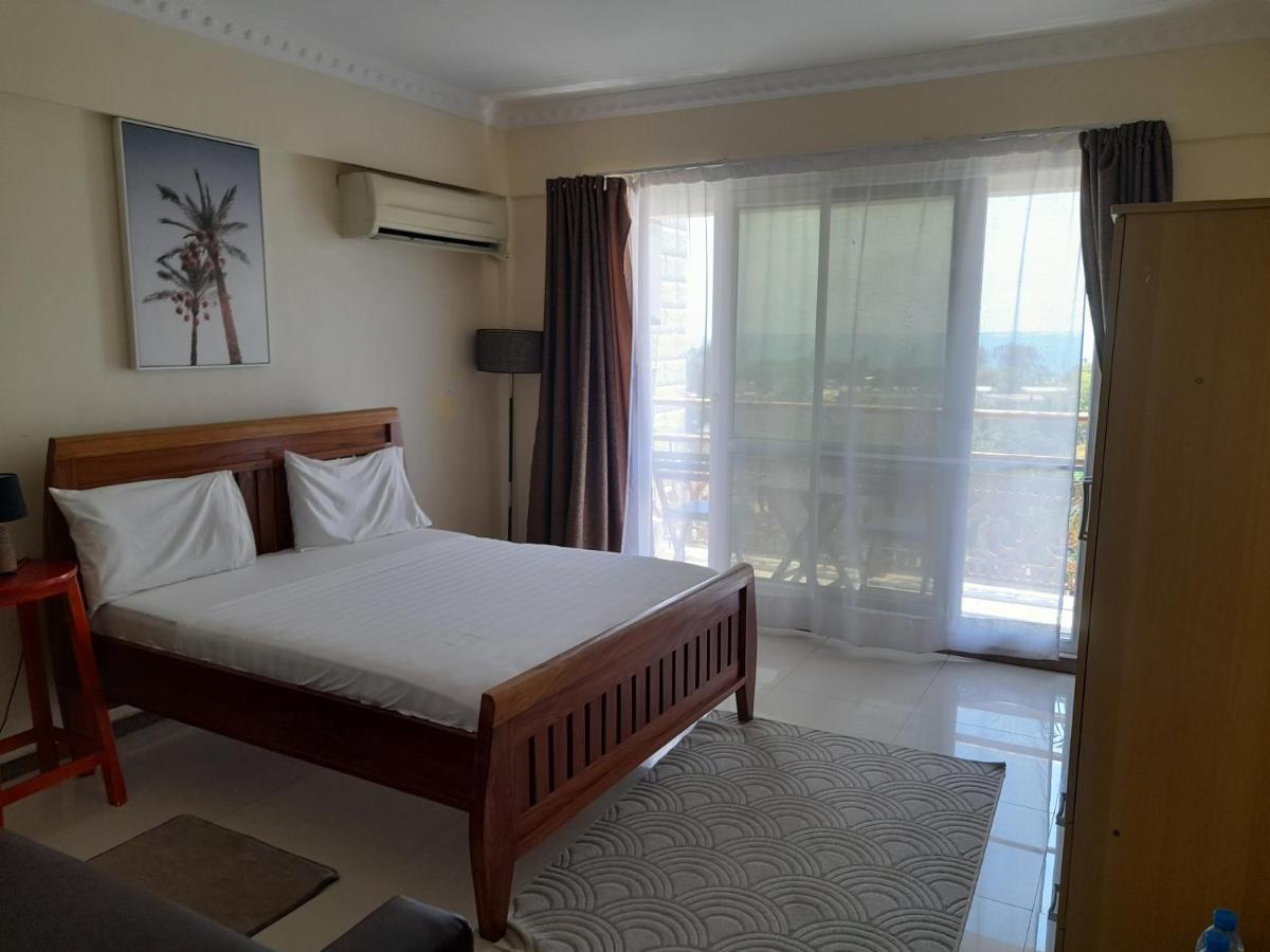Seaview Point Bed & Breakfast ดาร์เอสซาลาม ภายนอก รูปภาพ